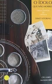 Capa de O Ídolo que Não Morreu e Outras Histórias da Cantoria