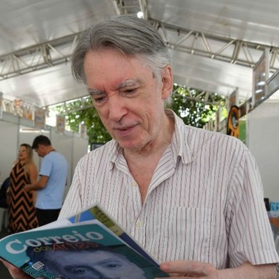 Retrato de Bráulio Tavares